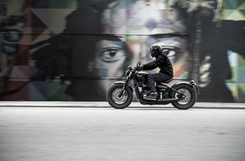 Triumph Bonneville Bobber Black 2020 - Bild 30 Triumph Bonneville Bobber Black 2020 - Bild 30