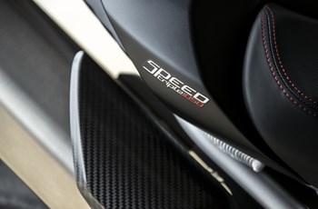 Triumph Speed Triple RS 2020 - Bild 14 Triumph Speed Triple RS 2020 - Bild 14