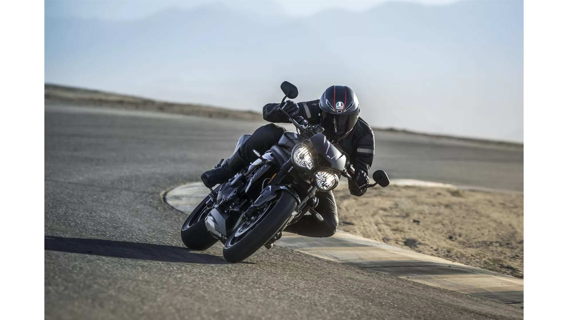 Triumph Speed Triple RS - Image 15 Triumph Speed Triple RS - Image 15