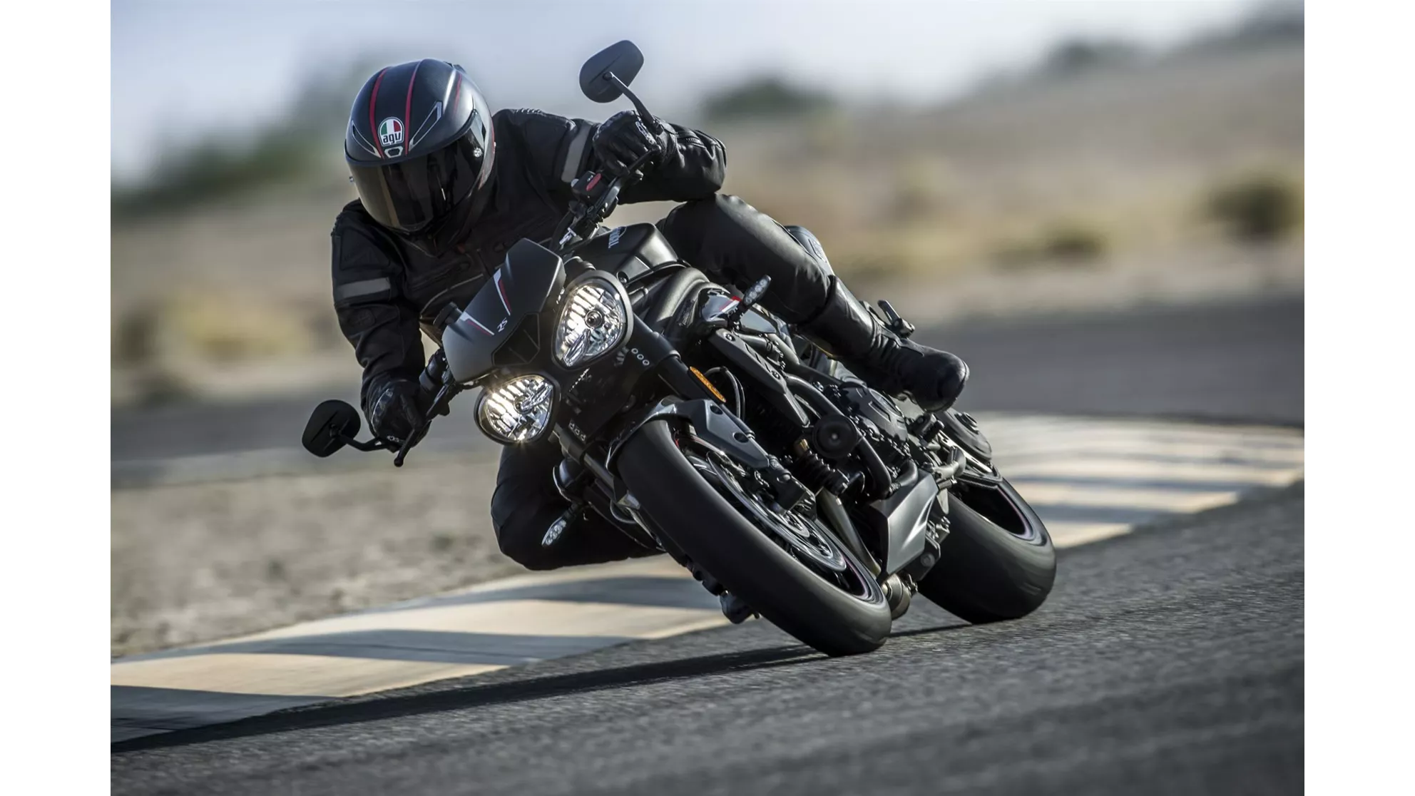 Triumph Speed Triple RS - Image 16 Triumph Speed Triple RS - Image 16