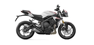 Triumph Street Triple S A2 2020 vs Honda CBR500R 2020