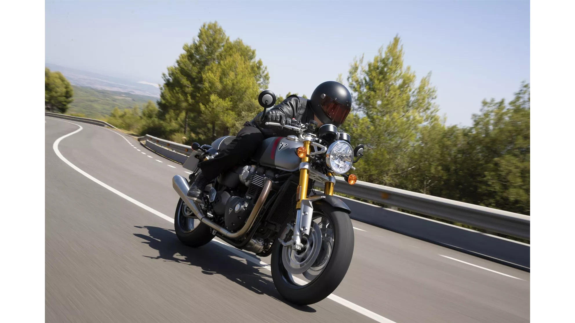 Triumph Thruxton RS - Image 10 Triumph Thruxton RS - Image 10