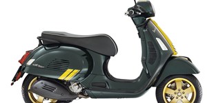 Vespa GTS 125 Super Racing Sixties 2020 vs Vespa GTS 300 Super Racing Sixties 2022