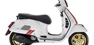 Vespa GTS 300 Super Racing Sixties 2020 vs Vespa GTS 300 Super Racing Sixties 2022