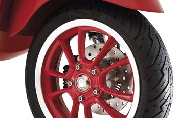 Vespa Primavera 125 (RED) 2020 - Bild 23