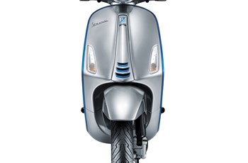 Vespa Elettrica 70 km/h 2020 - Bild 4