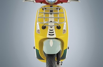 Vespa Primavera 125 Sean Wotherspoon 2020 - Bild 17