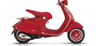 Vespa Primavera 50 2022 vs Vespa 946 125 i.e. 3V RED 2020