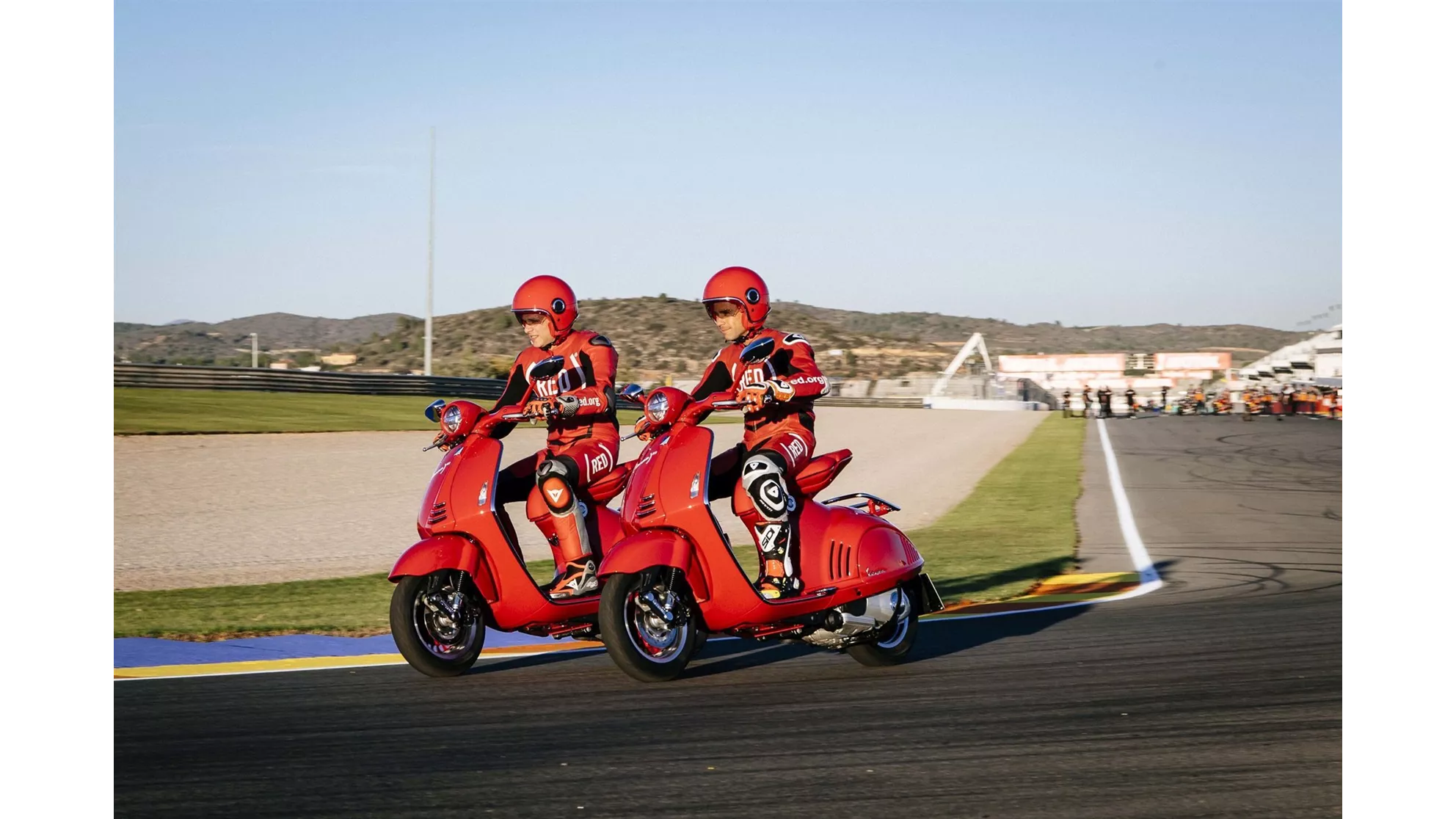 Vespa 946 125 i.e. 3V RED - Image 13 Vespa 946 125 i.e. 3V RED - Image 13