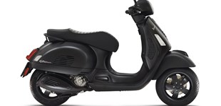 Vespa GTS 300 Super Notte 2020 vs Vespa GTS 300 Super Sport 2022
