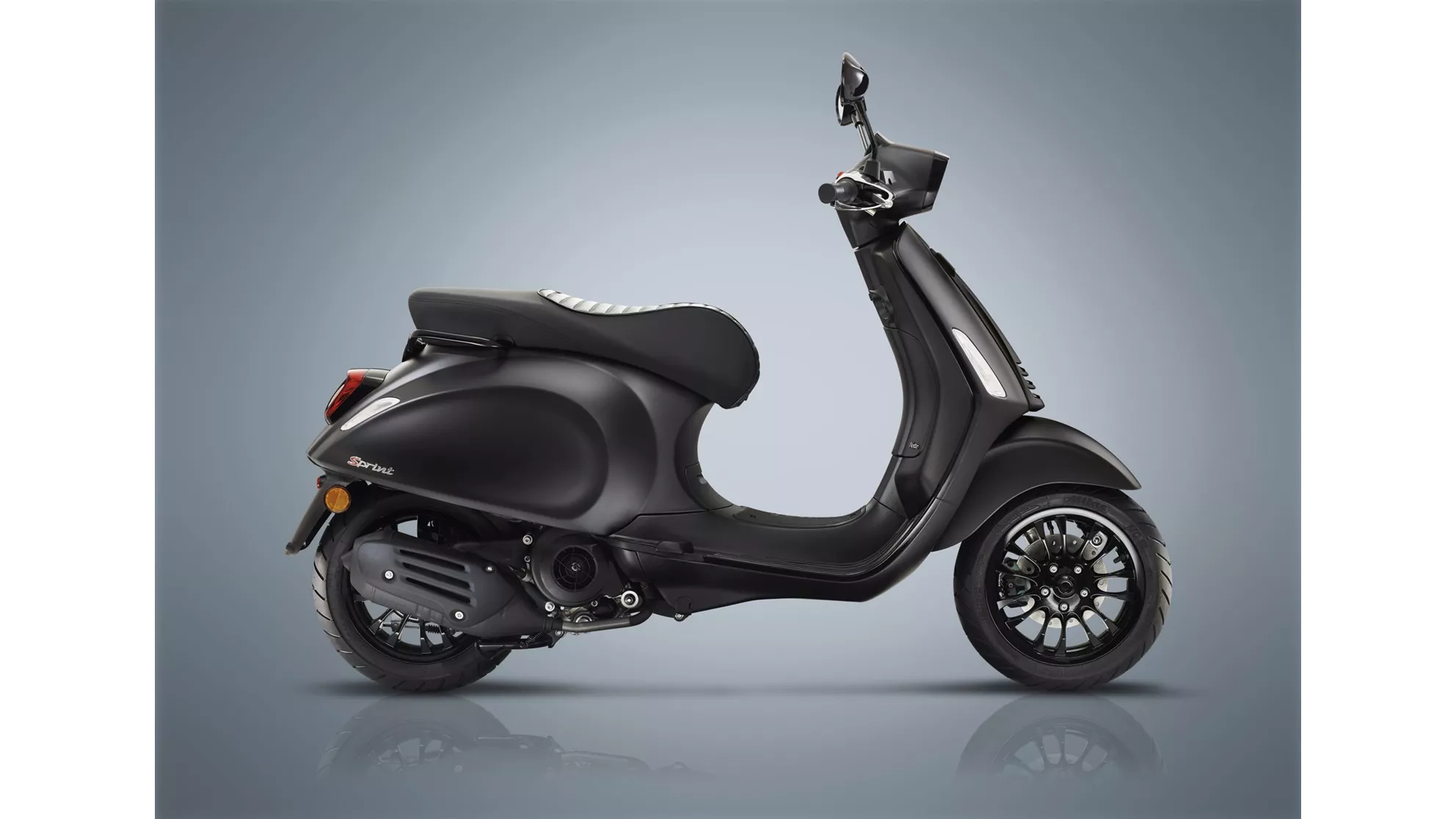 Vespa Sprint 125 iGet Notte - Image 4 Vespa Sprint 125 iGet Notte - Image 4