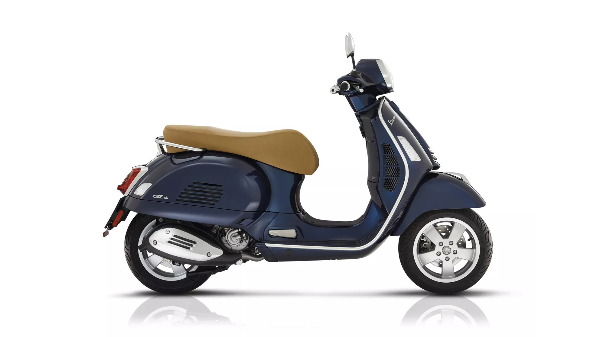 Vespa GTS 300 hpe - Image 3 Vespa GTS 300 hpe - Image 3