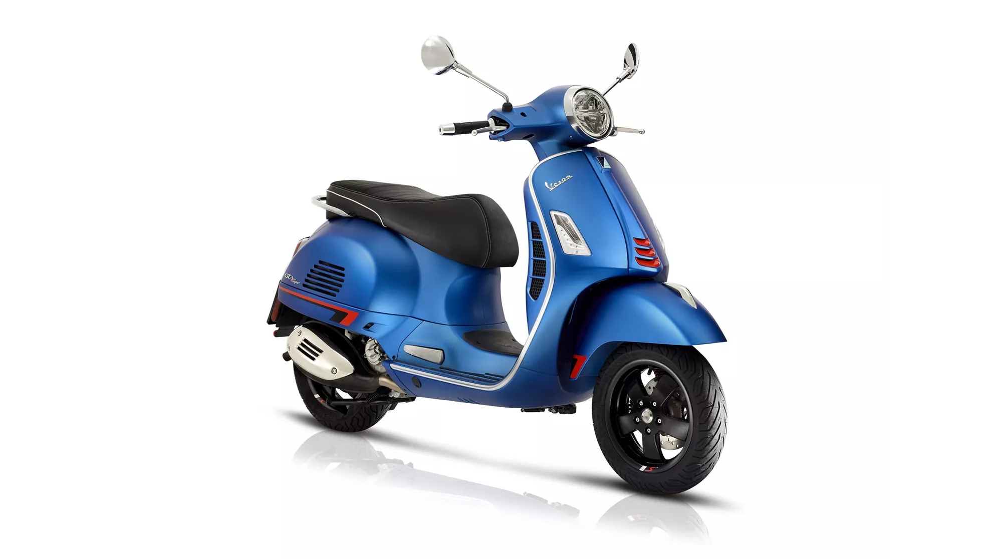 Vespa GTS 300 hpe Super Sport - Image 1 Vespa GTS 300 hpe Super Sport - Image 1