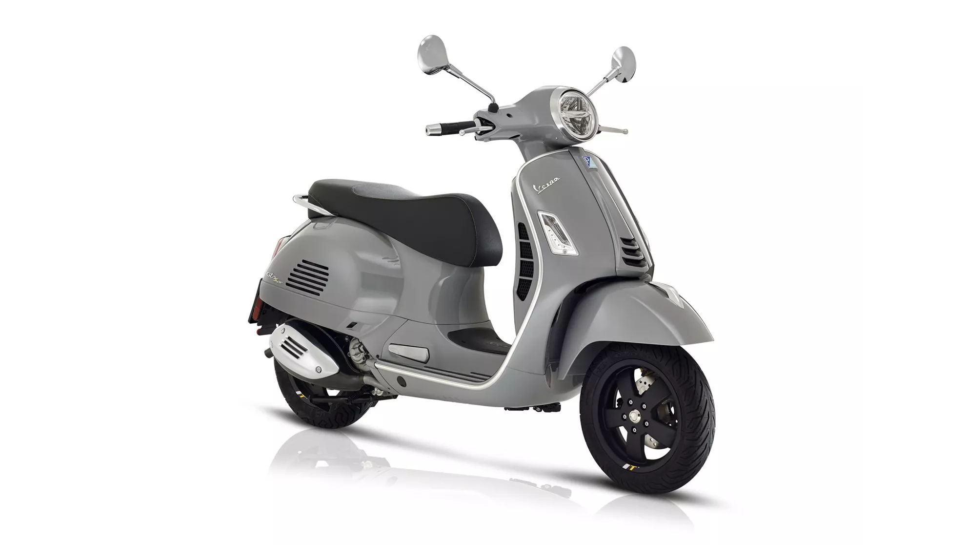 Vespa GTS 125ie Super Tech - Image 1 Vespa GTS 125ie Super Tech - Image 1