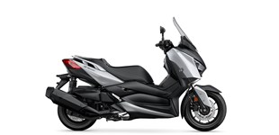 Yamaha XMAX 400 2020 vs Yamaha XMAX 125 2009