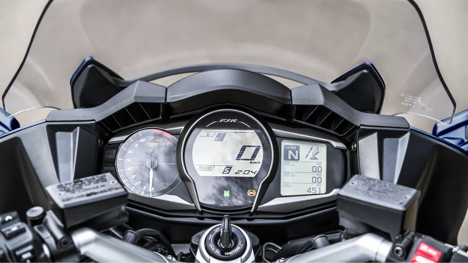 Yamaha FJR1300AE - Image 12 Yamaha FJR1300AE - Image 12