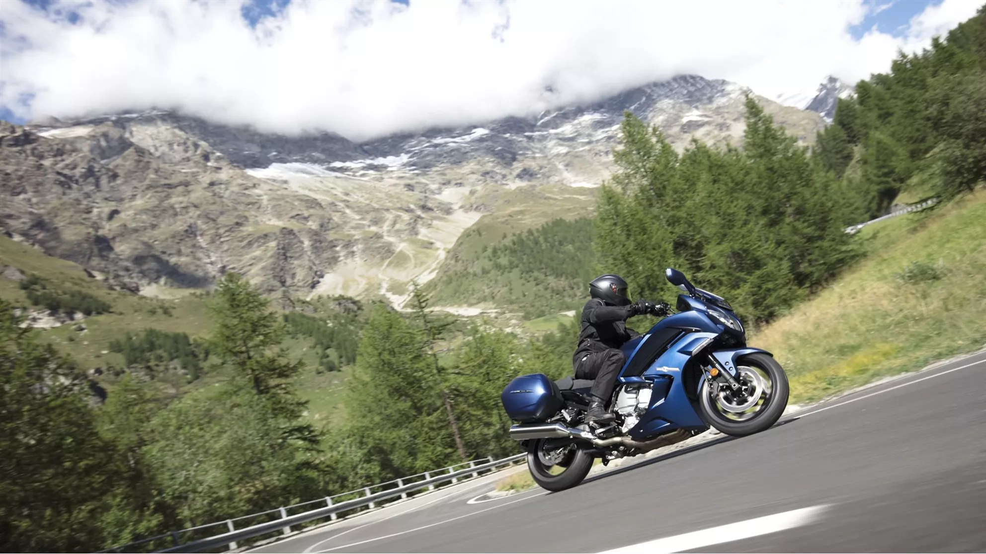 Yamaha FJR1300AE - Image 16 Yamaha FJR1300AE - Image 16