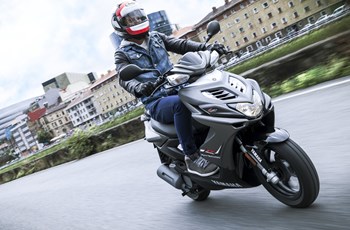 Yamaha Aerox 4 2020 - Bild 17 Yamaha Aerox 4 2020 - Bild 17