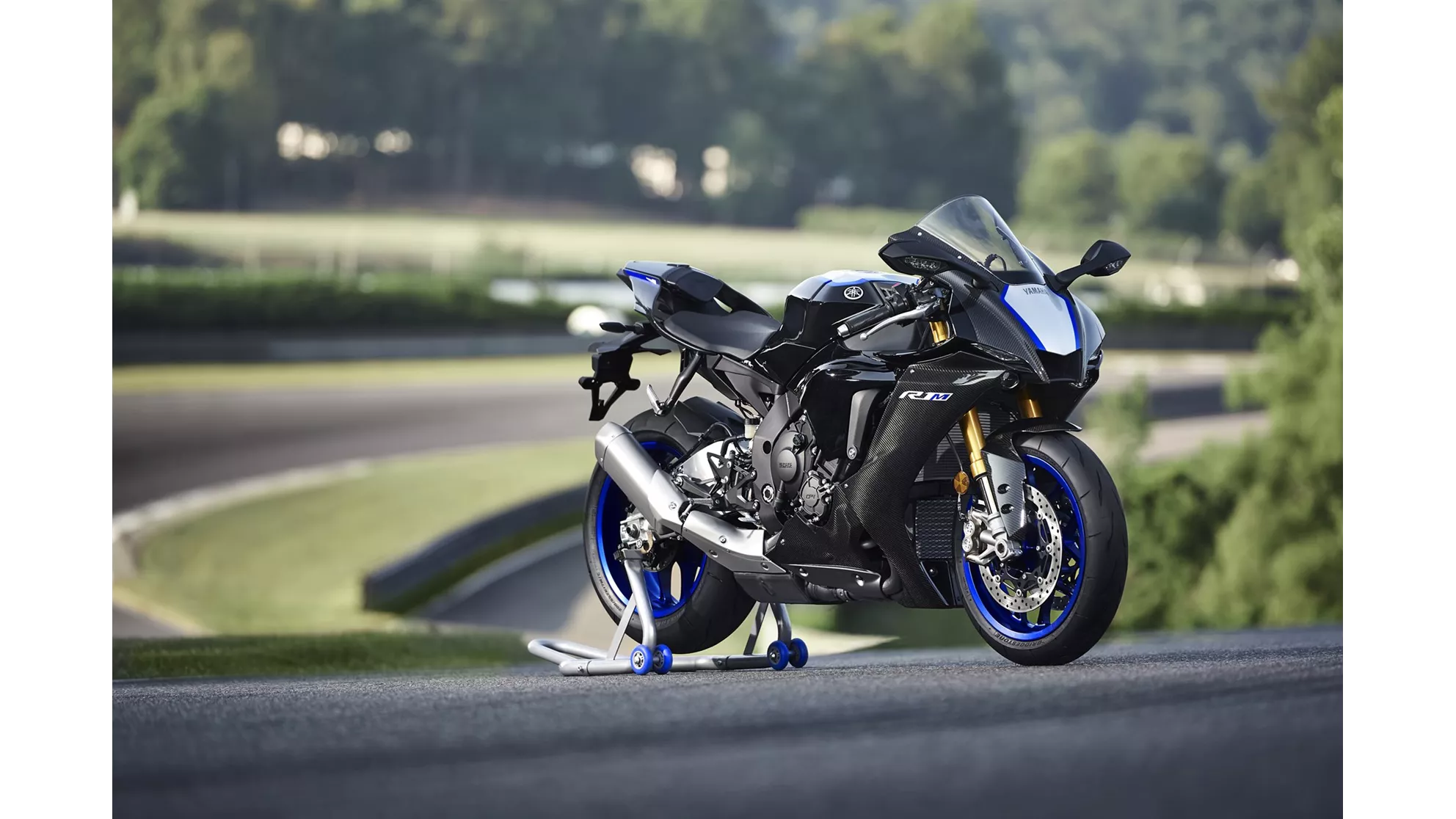 Yamaha R1M - Image 4 Yamaha R1M - Image 4