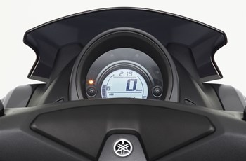 Yamaha NMAX 125 2020 - Bild 12 Yamaha NMAX 125 2020 - Bild 12