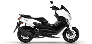Yamaha NMAX 125 2020 vs Piaggio Medley 125 S 2024 Yamaha NMAX 125 2020 vs Piaggio Medley 125 S 2024