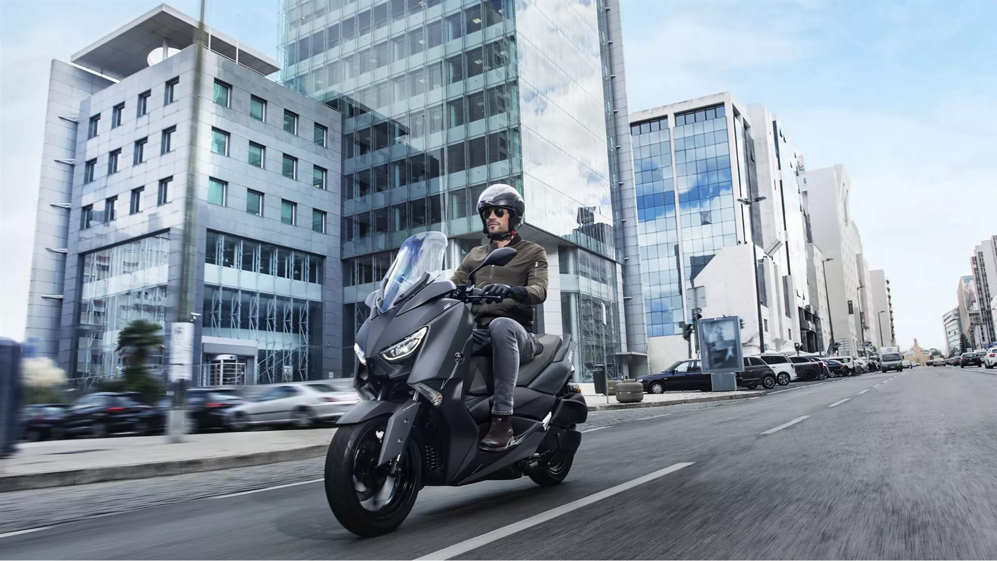 Yamaha XMAX 300 - Image 3 Yamaha XMAX 300 - Image 3