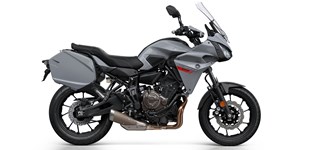 Yamaha Tracer 700 GT 2020 vs Yamaha R7 2024