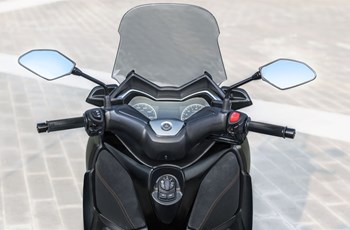 Yamaha XMAX 125 IRON MAX 2020 - Bild 3 Yamaha XMAX 125 IRON MAX 2020 - Bild 3