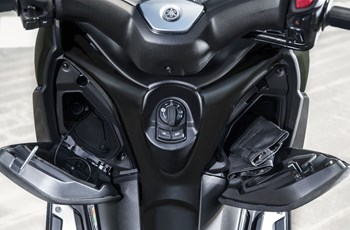 Yamaha XMAX 125 IRON MAX 2020 - Bild 15 Yamaha XMAX 125 IRON MAX 2020 - Bild 15