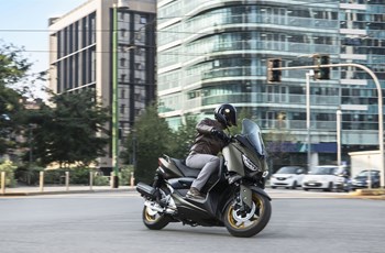 Yamaha XMAX 125 IRON MAX 2020 - Bild 18 Yamaha XMAX 125 IRON MAX 2020 - Bild 18