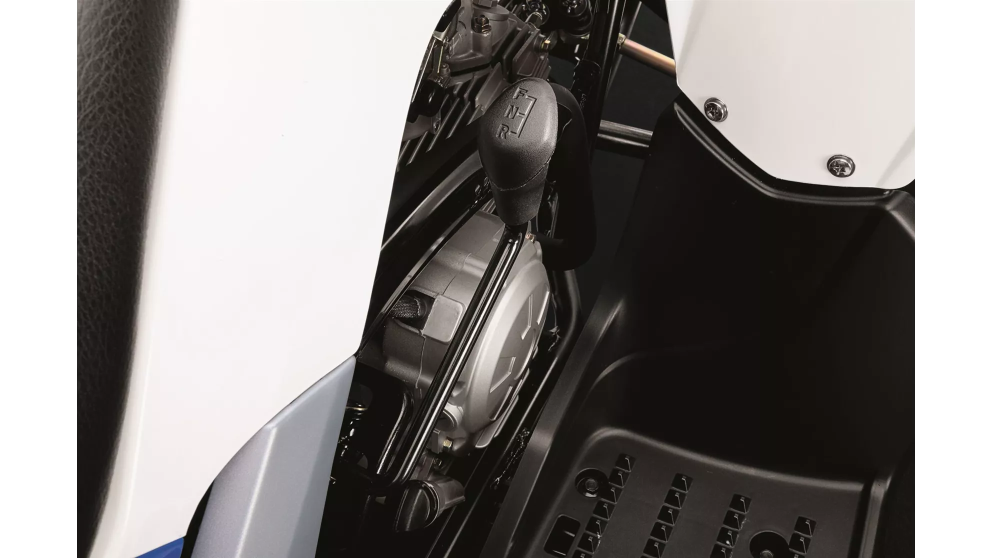 Yamaha YFM90R - Image 10 Yamaha YFM90R - Image 10