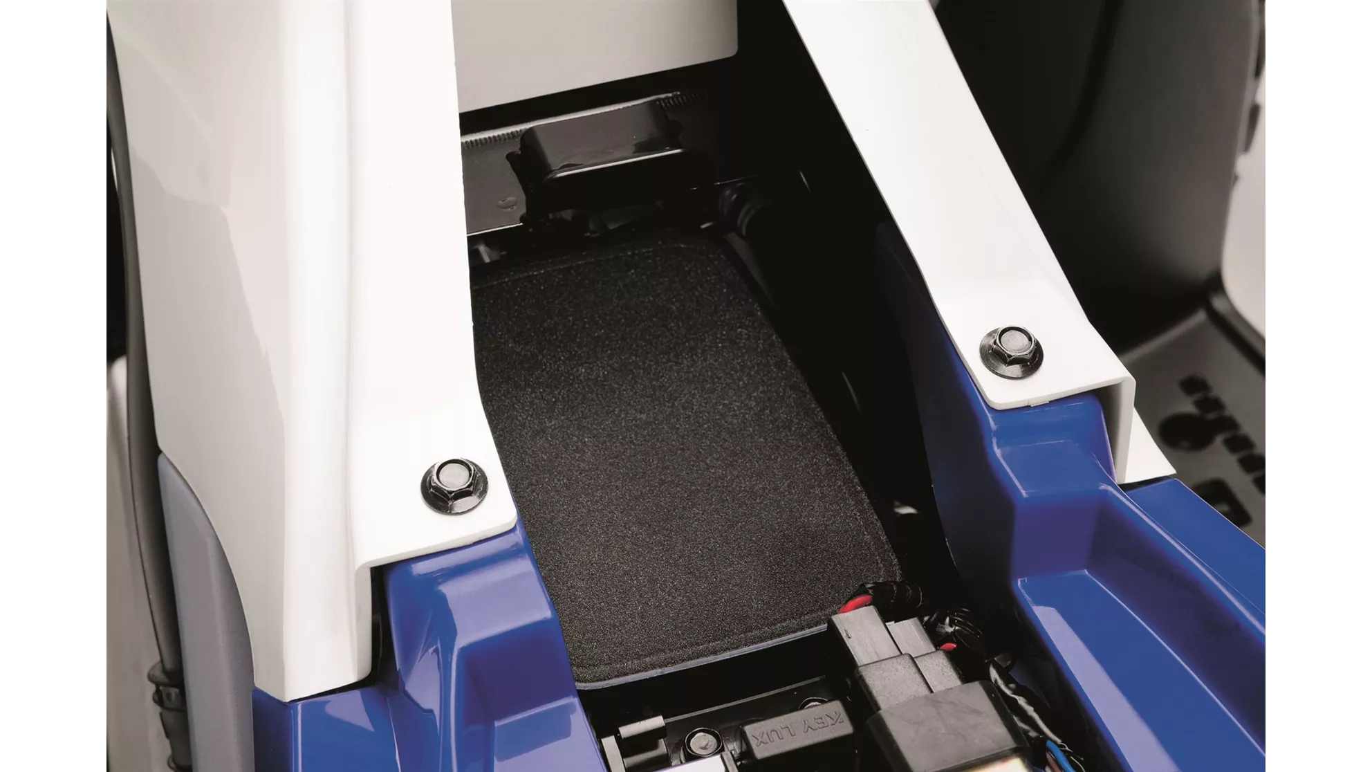 Yamaha YFM90R - Image 18 Yamaha YFM90R - Image 18