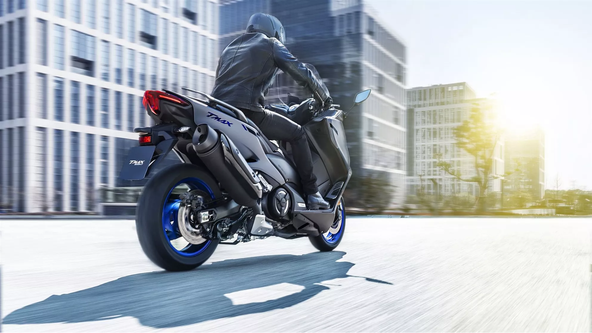 Yamaha TMAX 560 - Image 13 Yamaha TMAX 560 - Image 13