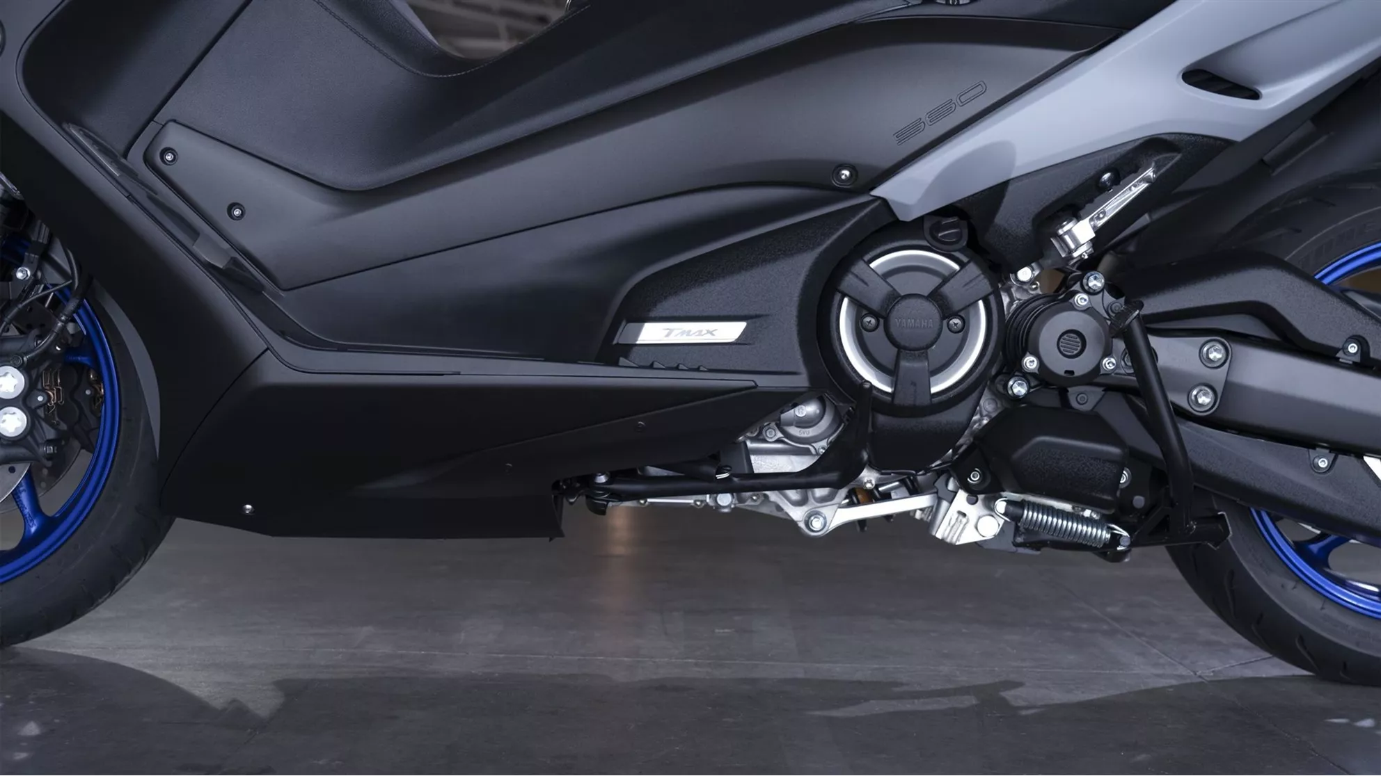 Yamaha TMAX 560 - Image 15 Yamaha TMAX 560 - Image 15
