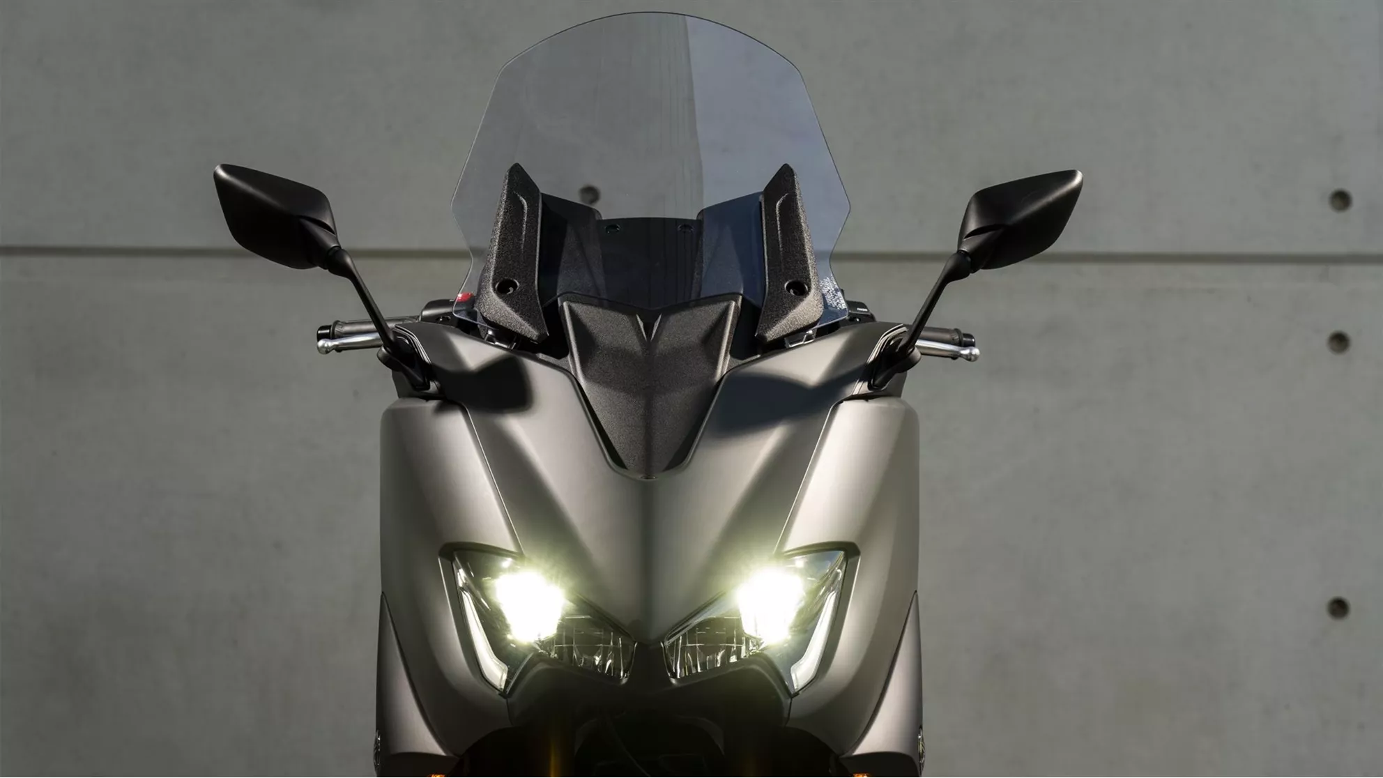 Yamaha TMAX 560 Tech Max - Image 7 Yamaha TMAX 560 Tech Max - Image 7