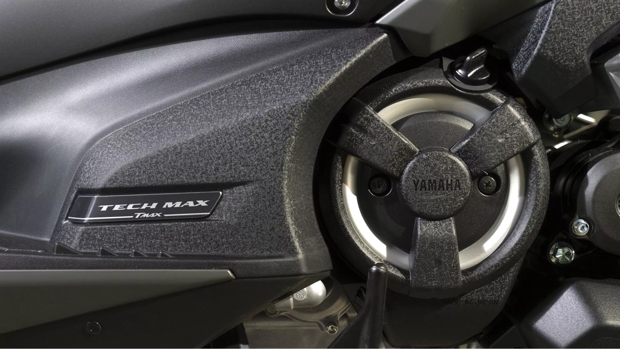 Yamaha TMAX 560 Tech Max - Image 19 Yamaha TMAX 560 Tech Max - Image 19