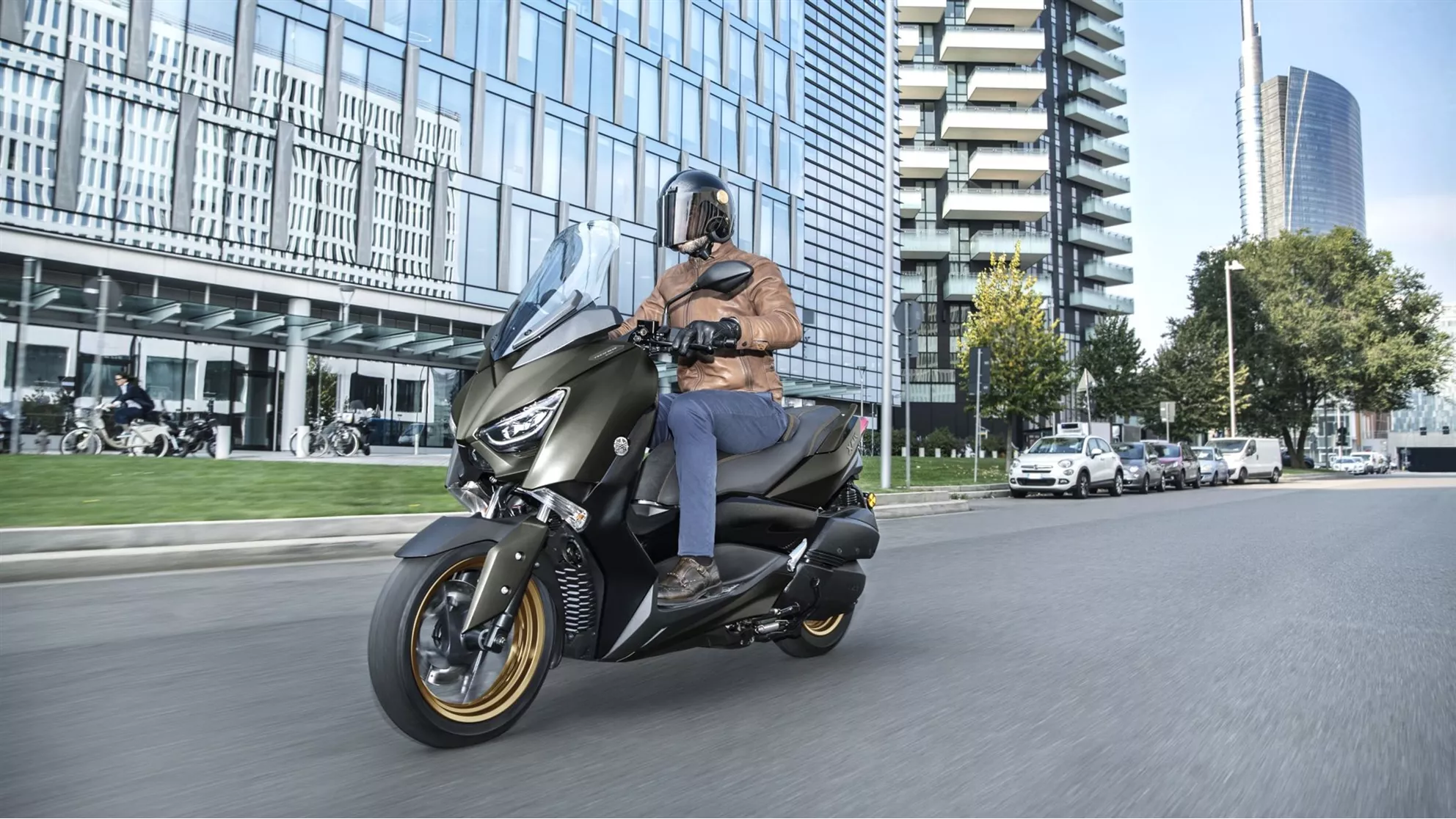 Yamaha XMAX 300 Tech MAX - Image 2 Yamaha XMAX 300 Tech MAX - Image 2