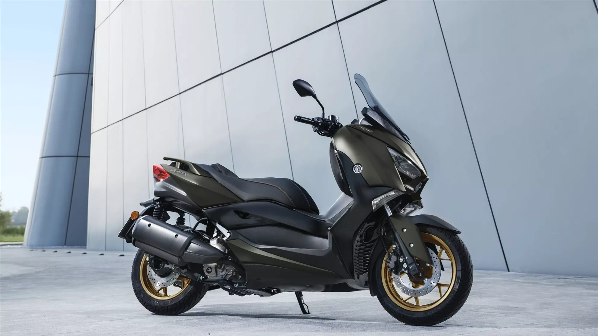Yamaha XMAX 300 Tech MAX - Image 14 Yamaha XMAX 300 Tech MAX - Image 14