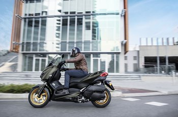 Yamaha XMAX 300 Tech MAX 2020 - Bild 19 Yamaha XMAX 300 Tech MAX 2020 - Bild 19