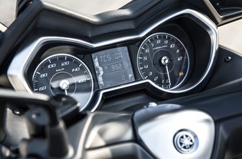 Yamaha XMAX 400 Tech MAX 2020 - Bild 10 Yamaha XMAX 400 Tech MAX 2020 - Bild 10