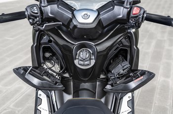 Yamaha XMAX 400 Tech MAX 2020 - Bild 15 Yamaha XMAX 400 Tech MAX 2020 - Bild 15