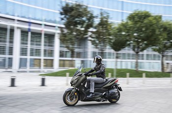 Yamaha XMAX 400 Tech MAX 2020 - Bild 18 Yamaha XMAX 400 Tech MAX 2020 - Bild 18