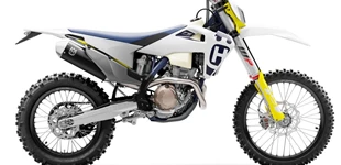 Husqvarna FE 350 2020 vs Yamaha YZ250F 2020 Husqvarna FE 350 2020 vs Yamaha YZ250F 2020