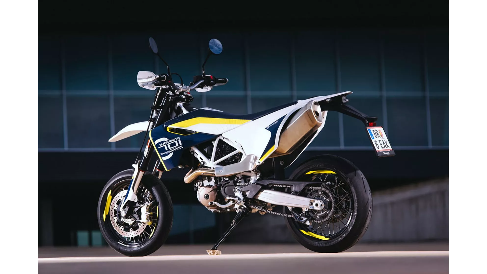 Husqvarna 701 Supermoto - Image 7 Husqvarna 701 Supermoto - Image 7