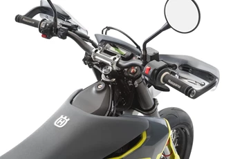 Husqvarna 701 Supermoto 2020 - Bild 18 Husqvarna 701 Supermoto 2020 - Bild 18