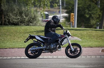 Derbi Senda DRD Racing 50 SM 2020 - Bild 3 Derbi Senda DRD Racing 50 SM 2020 - Bild 3