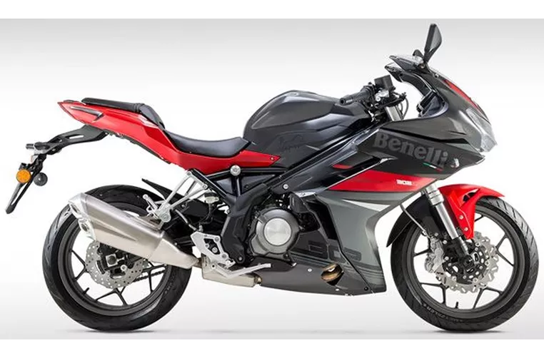 Benelli BN 302 R 2020 Benelli BN 302 R 2020