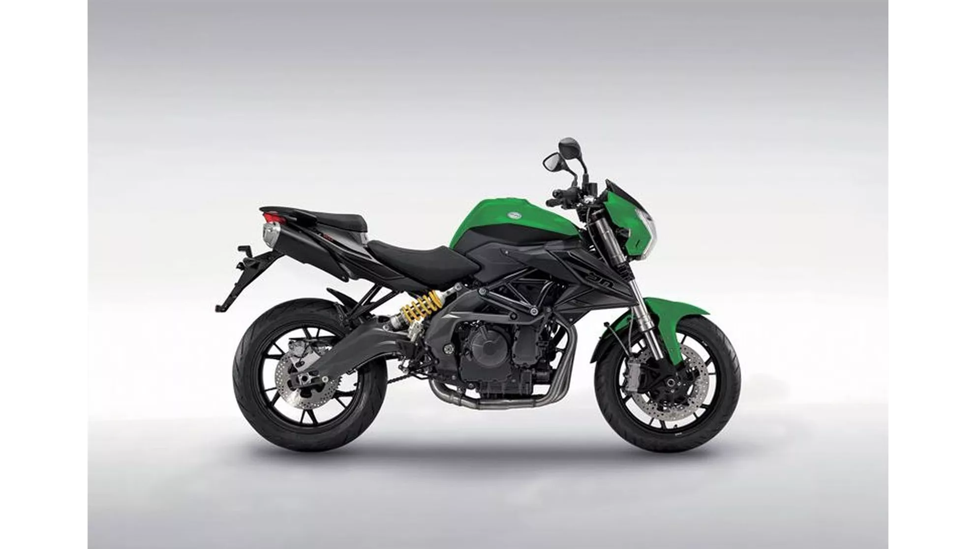 Benelli BN 600i - Image 2 Benelli BN 600i - Image 2