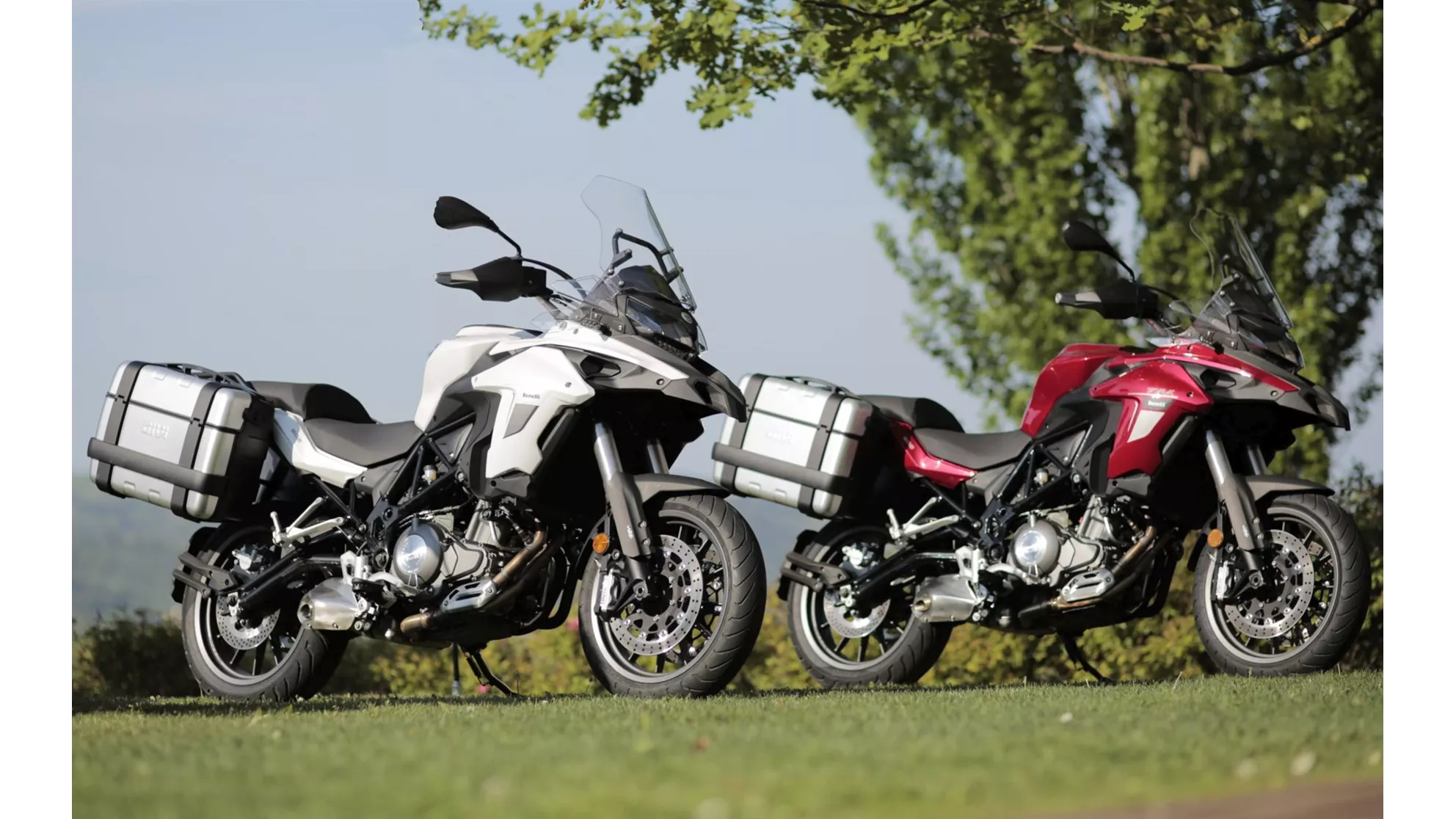 Benelli TRK 502 - Image 2 Benelli TRK 502 - Image 2