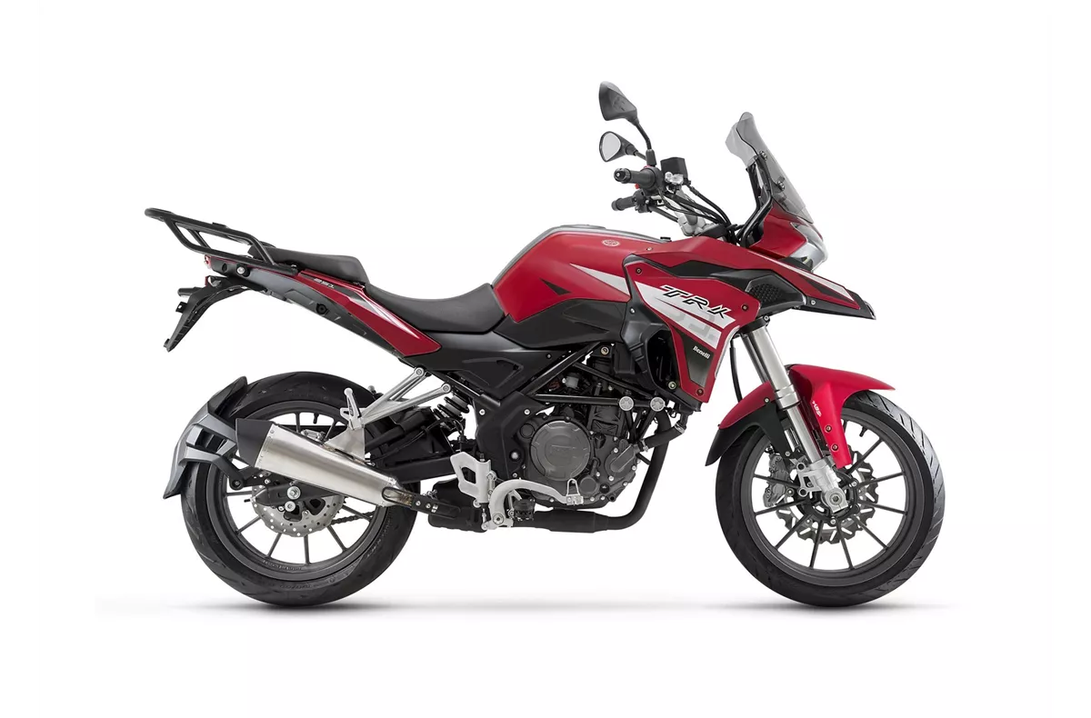 Benelli TRK 251 Benelli TRK 251